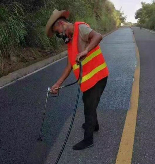 恩施路面喷涂翻新彩色步道施工方案