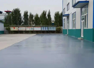 恩施彩色路面喷涂翻新的材料对冬季